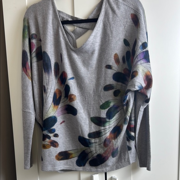 Shamain Tops - Shamaim Women’s Peacock Pull Over- off the shoulder Grey sweater XL/ Extra Large